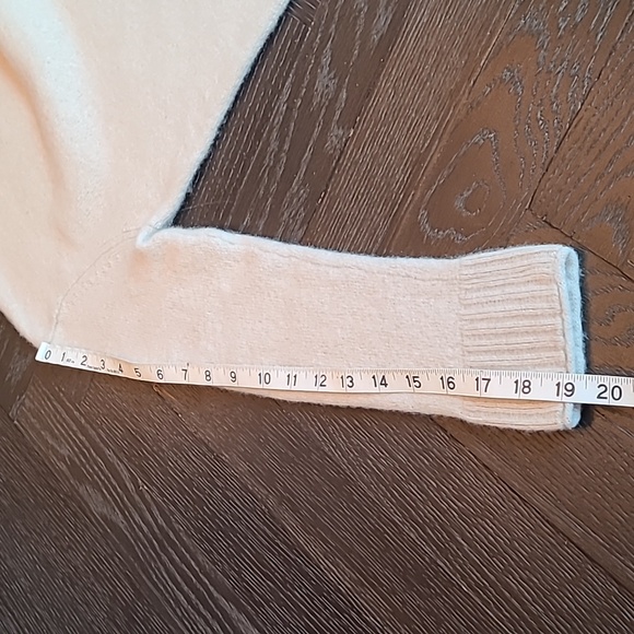 Jenni Kayne Everyday Sweater - Picture 13 of 13